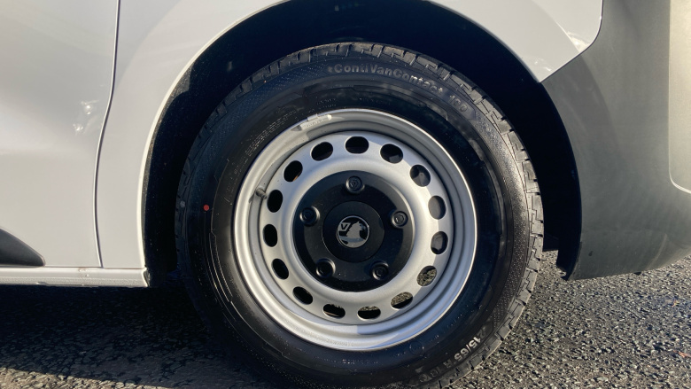 Vauxhall Vivaro L2 Diesel 2.0 Turbo D 145 Prime H1 Double Cab